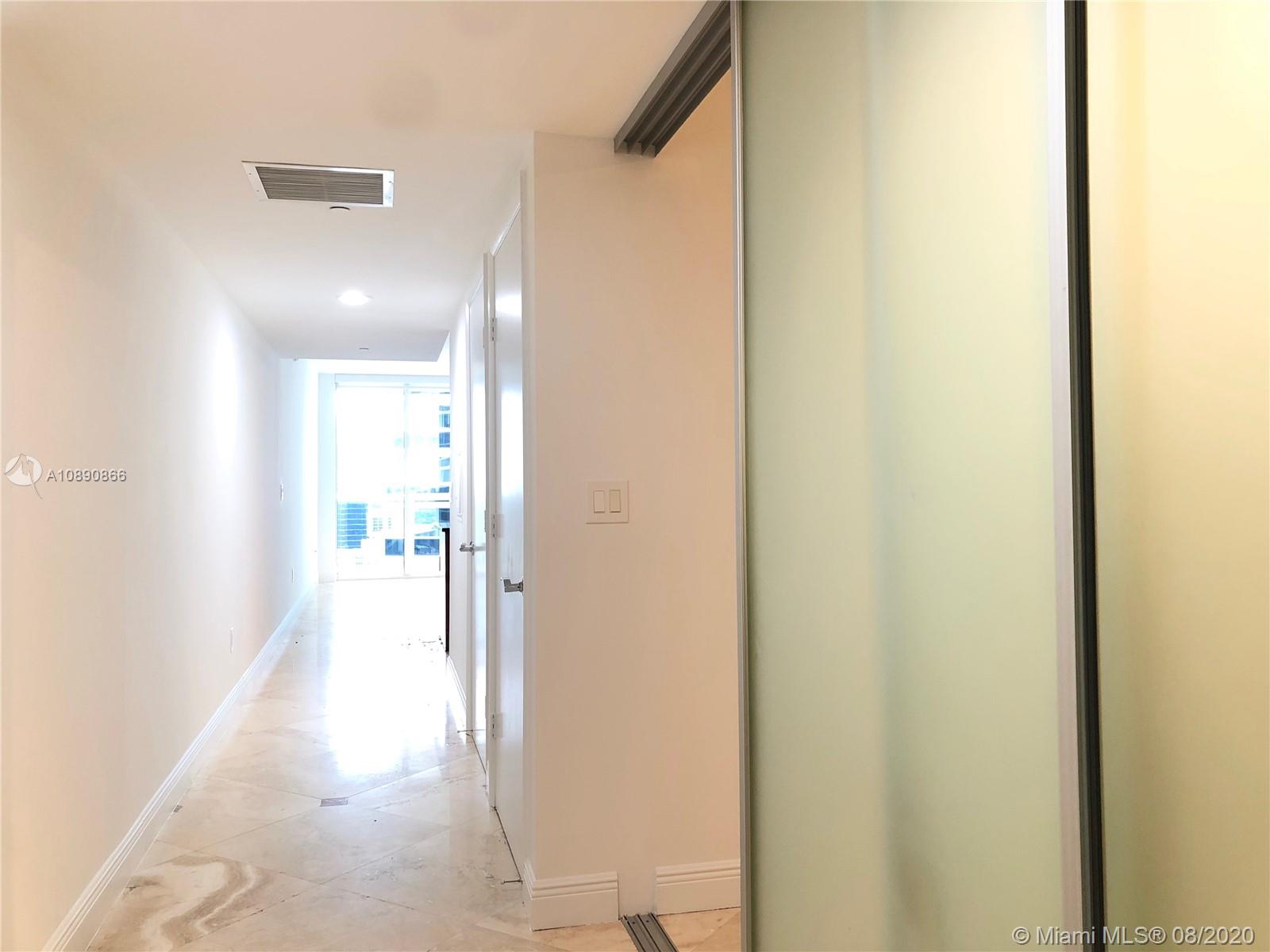 See details 3505 1 / 1 811 sq. ft. $ 2020-08-28 0 Photo