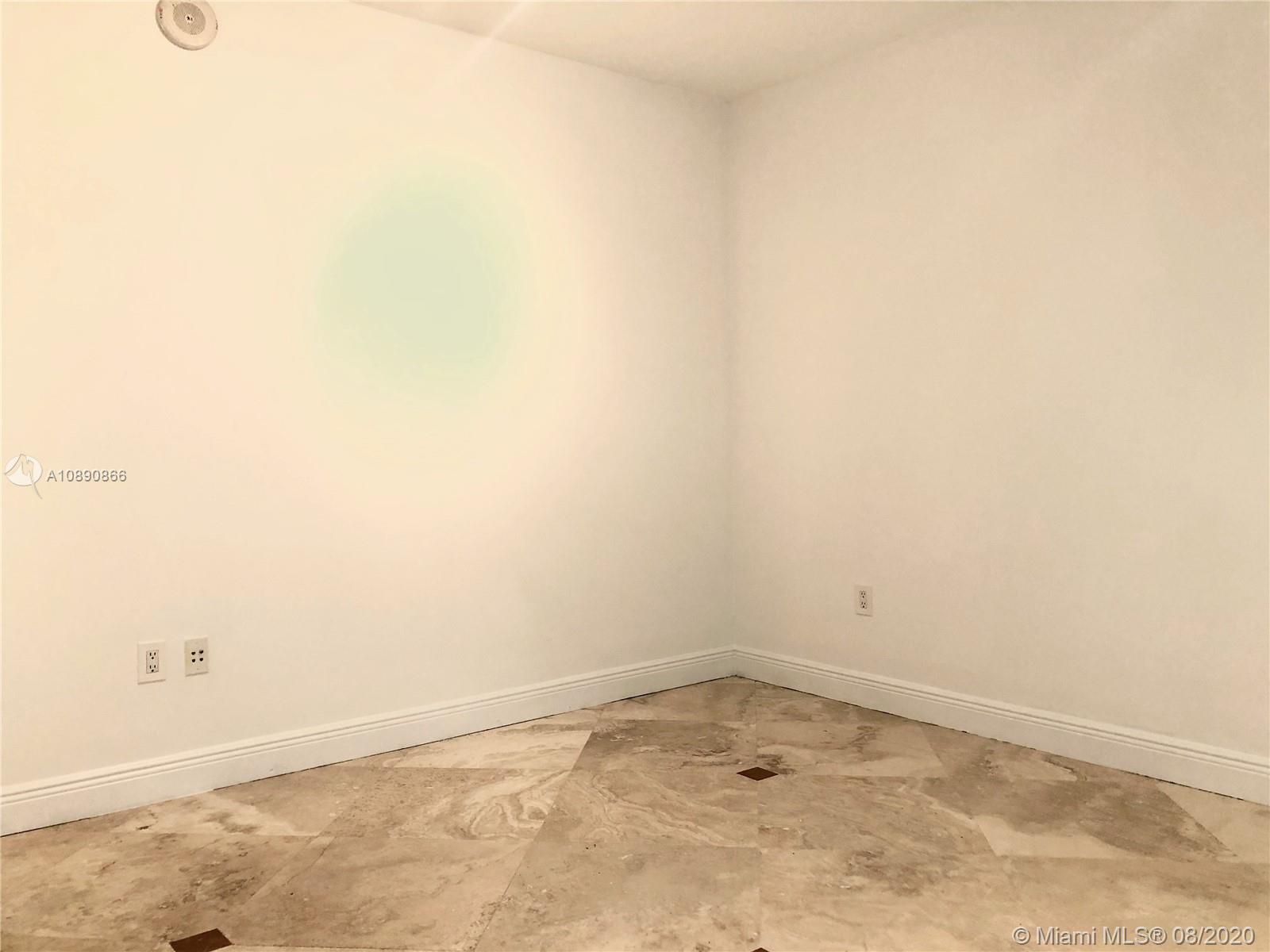 See details 3505 1 / 1 811 sq. ft. $ 2020-08-28 0 Photo