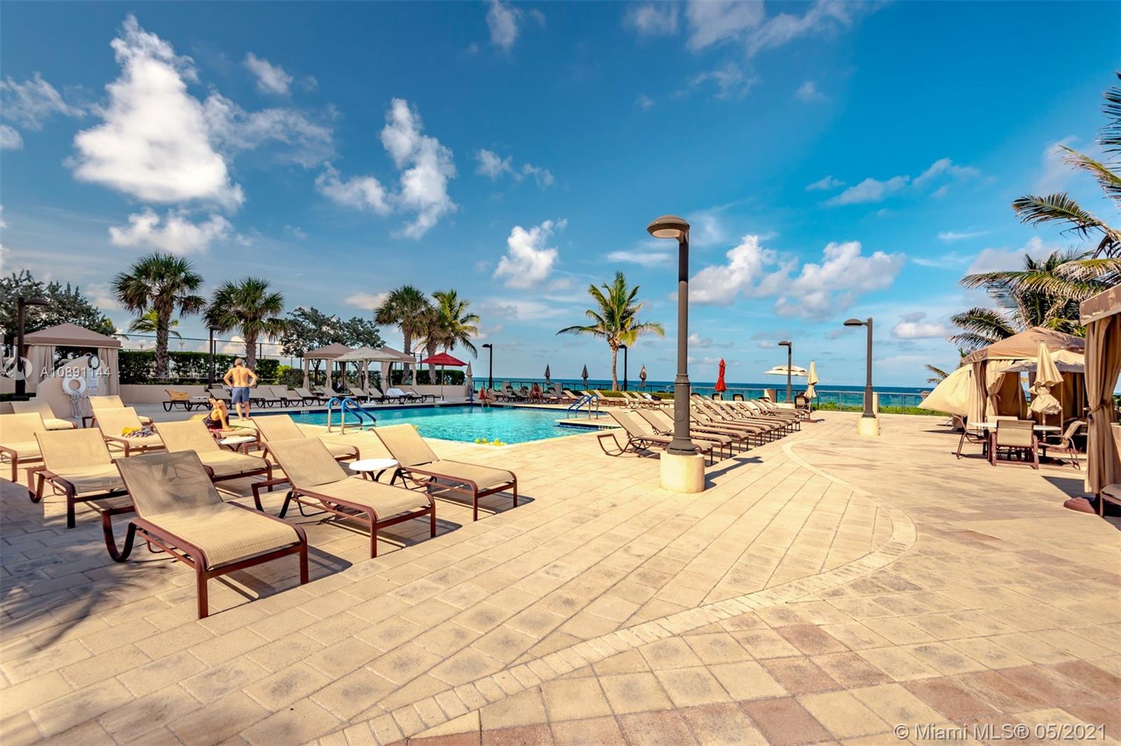 Photo of 1912 Ocean Dr #2D, Hallandale Beach, Florida, 33009 -