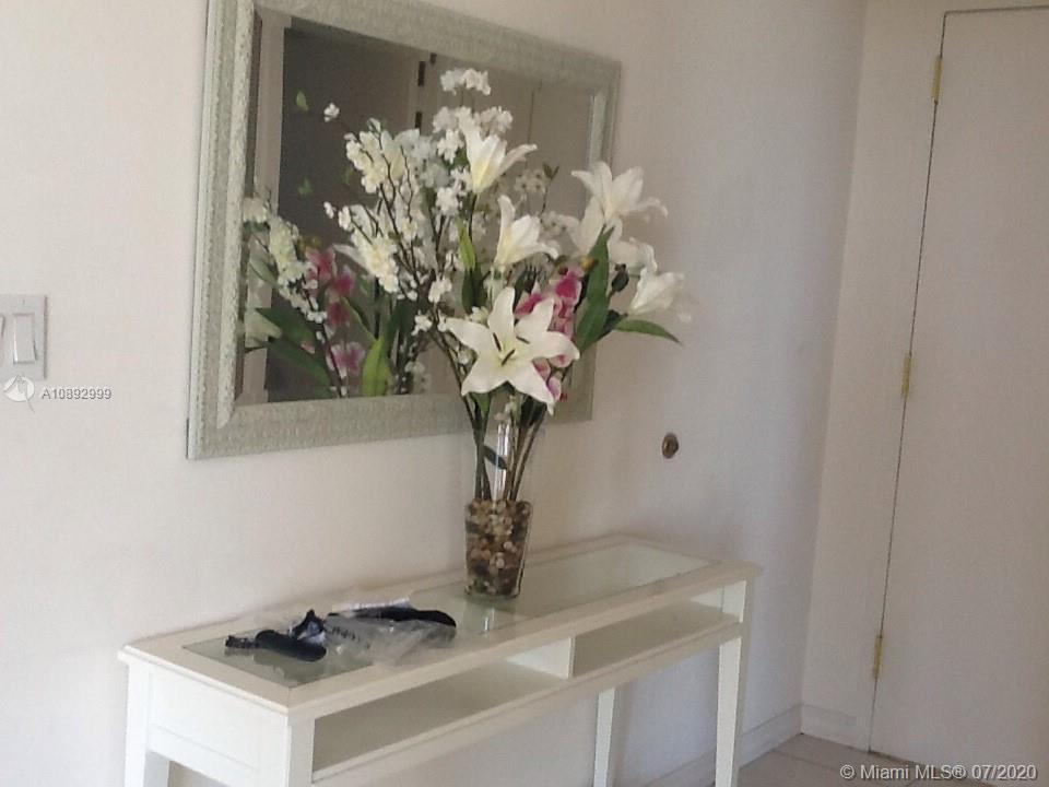 Photo of 19355 Turnberry Way #5J, Aventura, Florida, 33180 -