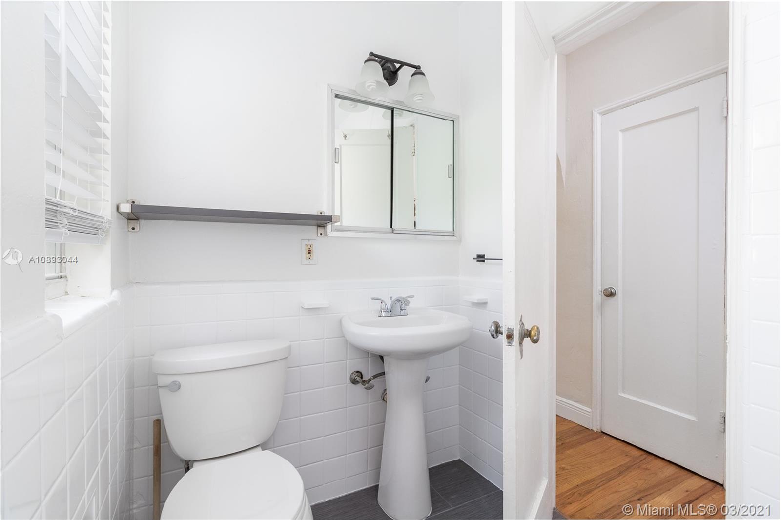 See details / 2719 sq. ft. $ 2020-12-29 0 Photo