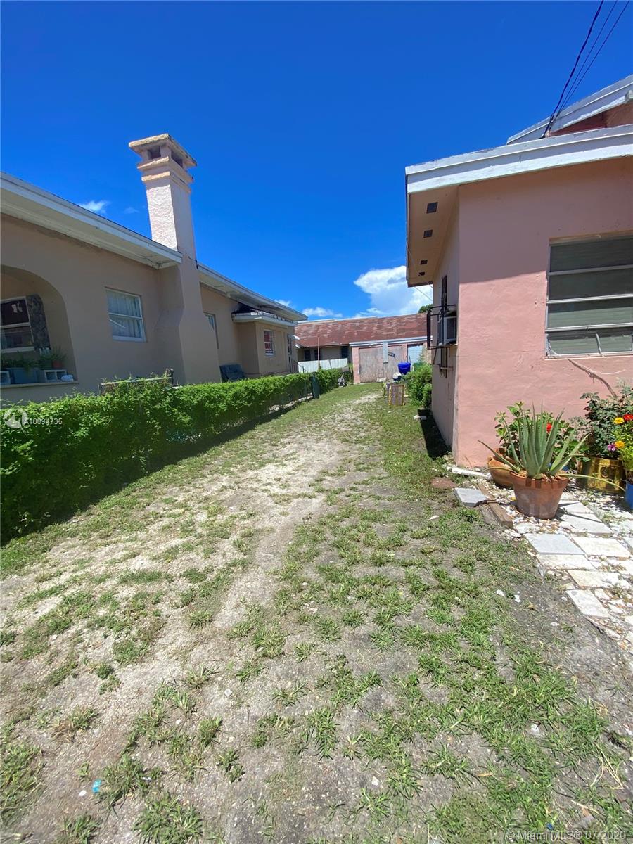 See details / 1733 sq. ft. $ 2021-02-25 0 Photo