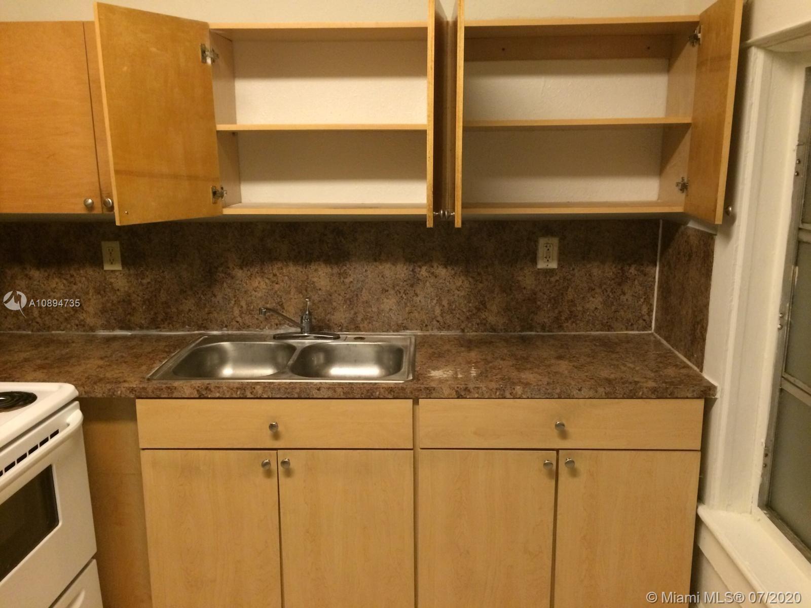 See details / 1733 sq. ft. $ 2021-02-25 0 Photo