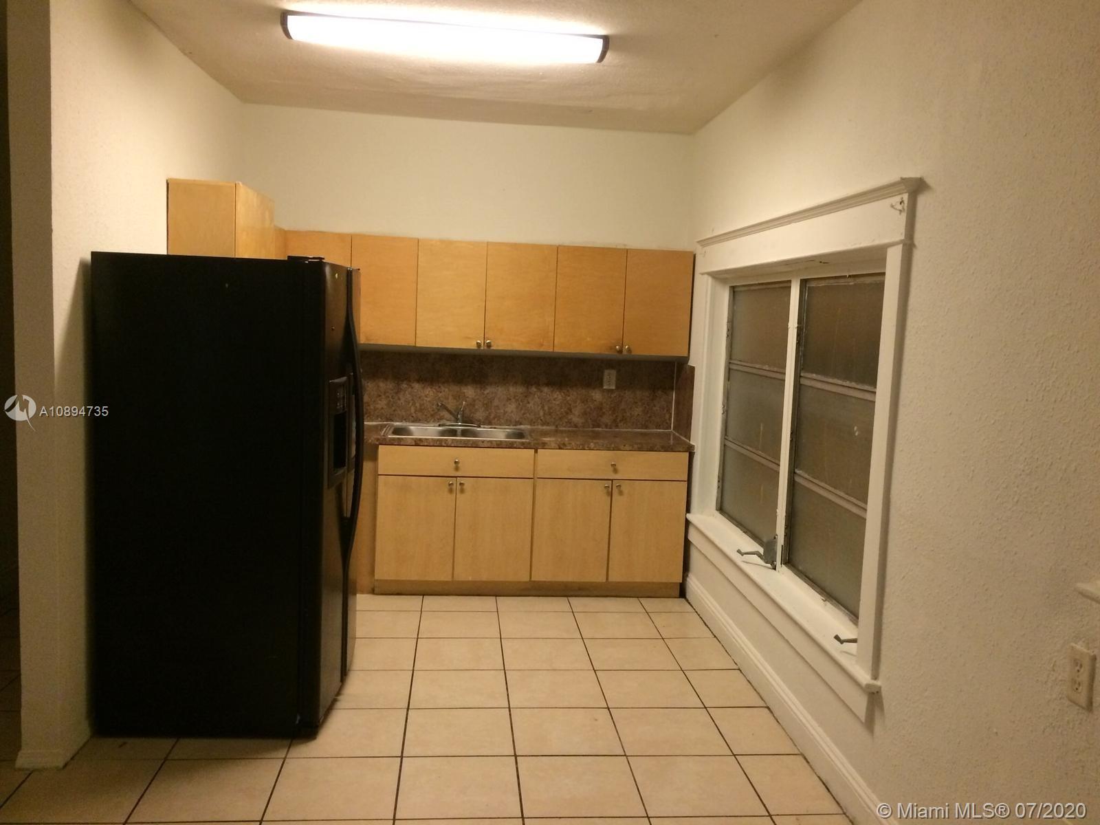 See details / 1733 sq. ft. $ 2021-02-25 0 Photo