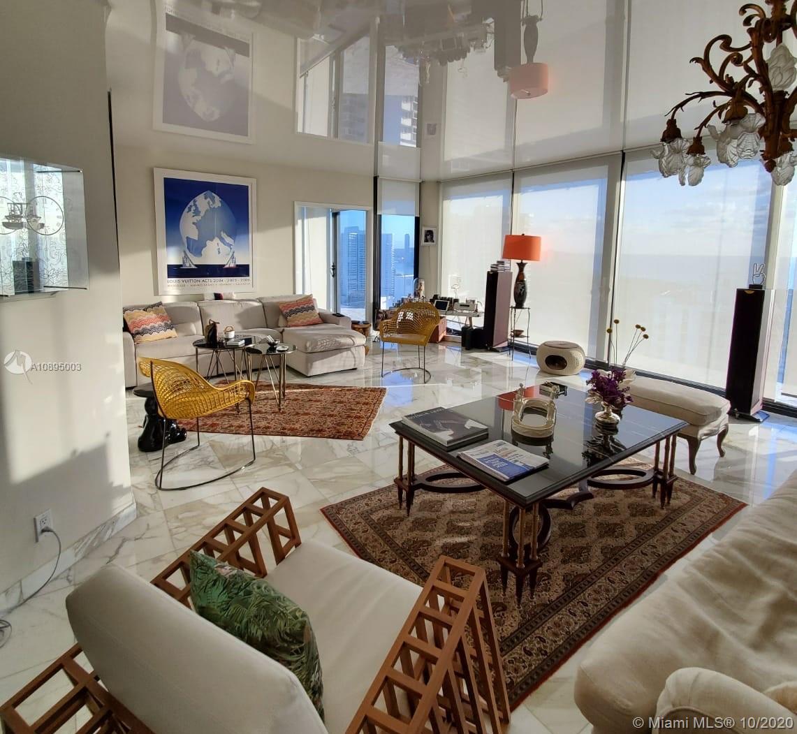 Photo of 20281 Country Club Dr #2402, Aventura, Florida, 33180 - Living room
