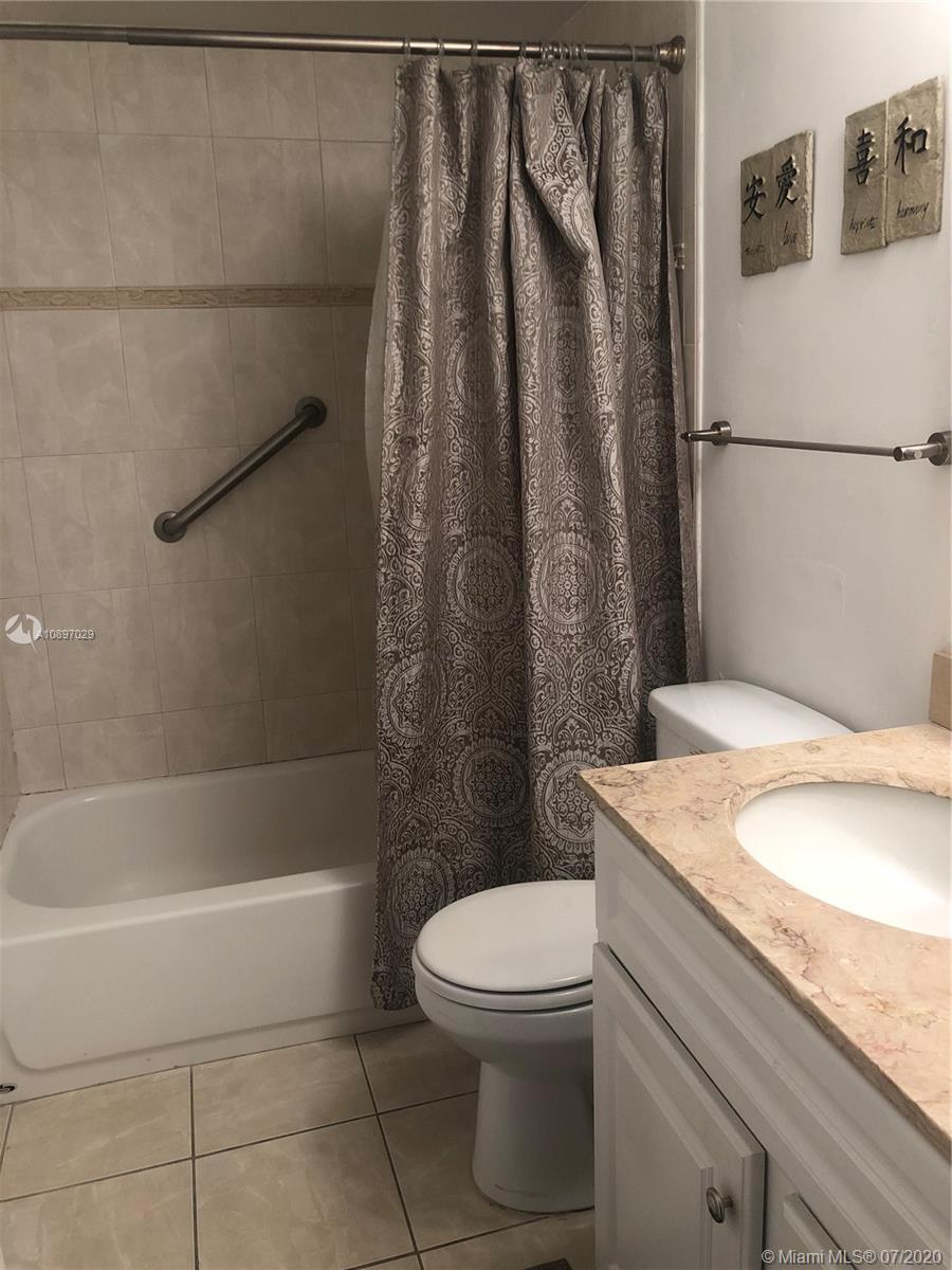 Photo of 3725 Ocean Dr #1025, Hollywood, Florida, 33019 -