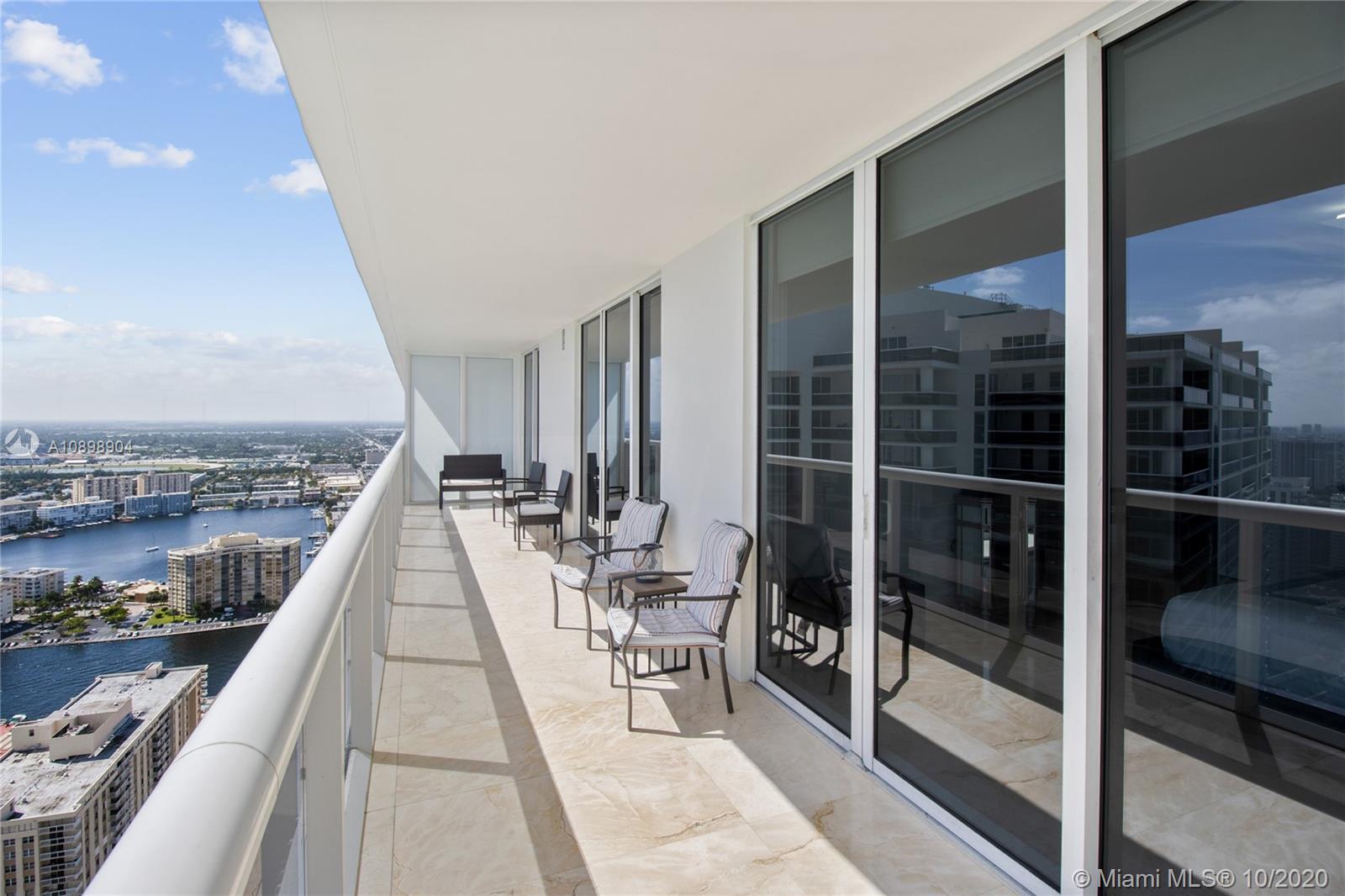 Ver detalles 4303 3 / 3 1733 sq. ft. $ 2020-12-14 0 foto