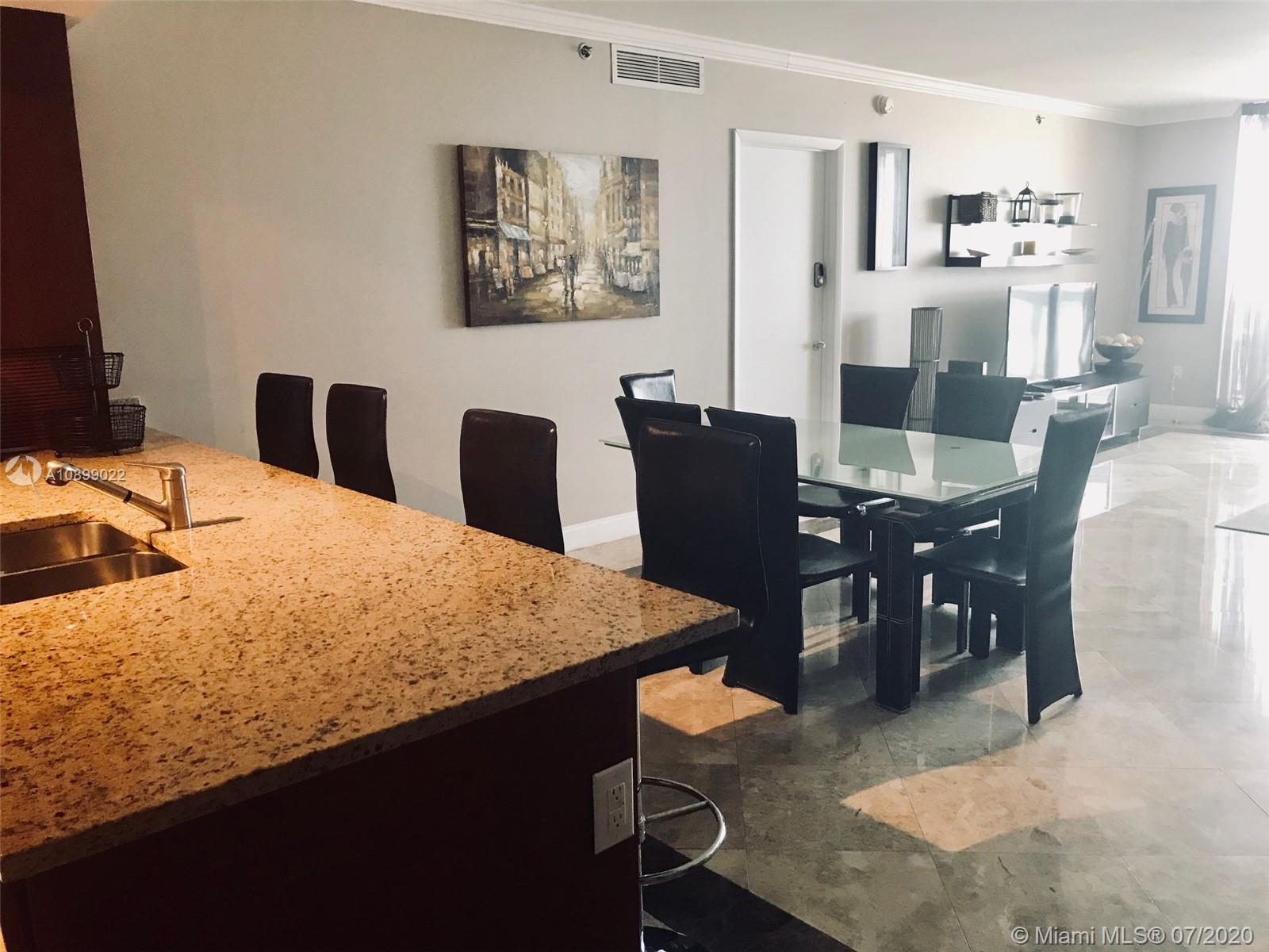Ver detalles 4803 3 / 3 1733 sq. ft. $ 2020-07-23 0 foto