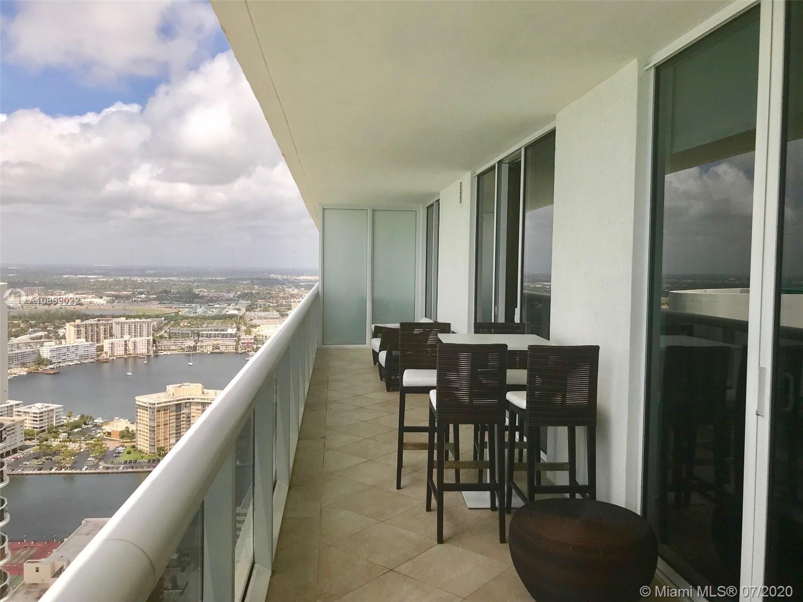 Ver detalles 4803 3 / 3 1733 sq. ft. $ 2020-07-23 0 foto