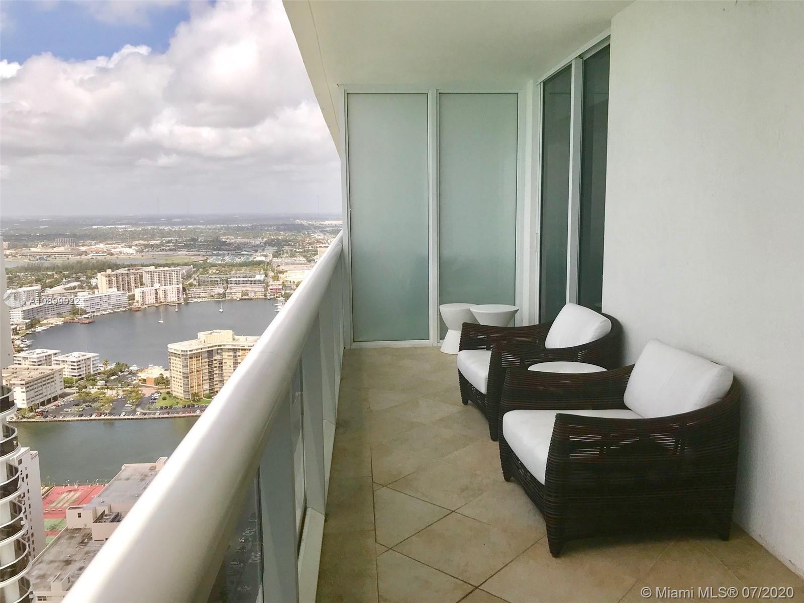 Ver detalles 4803 3 / 3 1733 sq. ft. $ 2020-07-23 0 foto