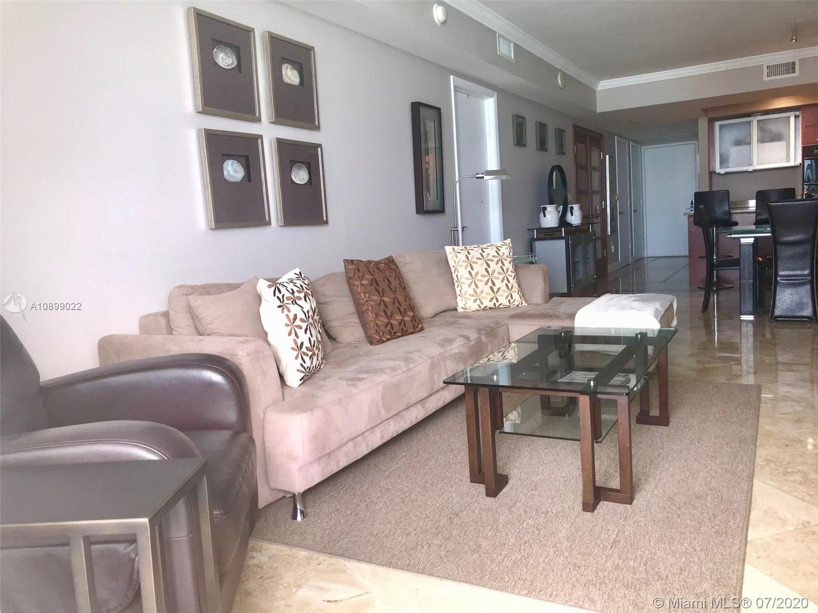 Ver detalles 4803 3 / 3 1733 sq. ft. $ 2020-07-23 0 foto