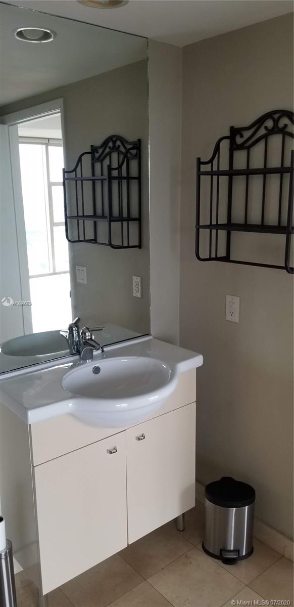 Ver detalles 4607 1 / 1 871 sq. ft. $ 2020-09-04 0 foto