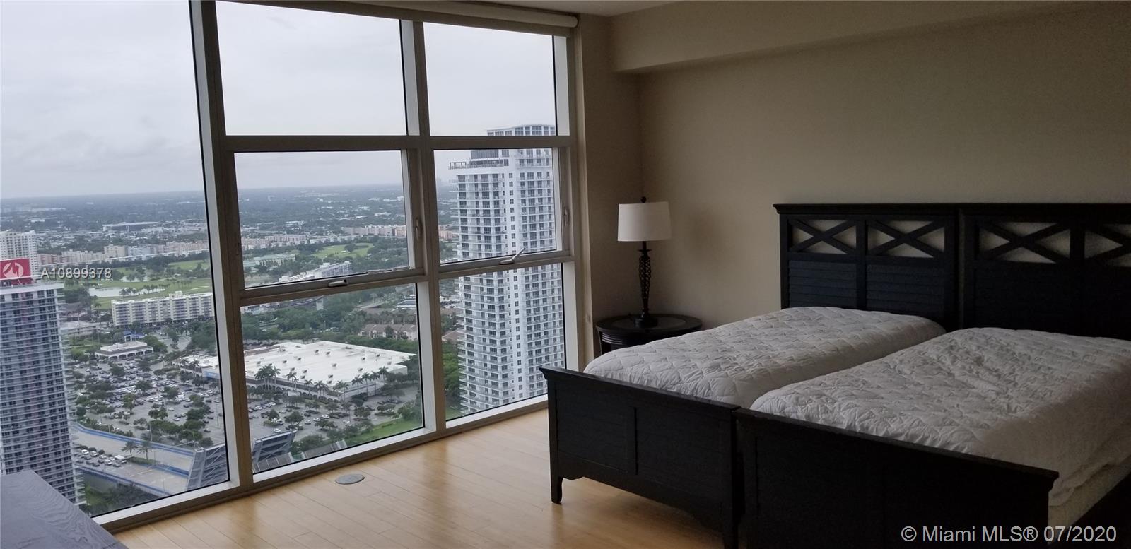Ver detalles 4607 1 / 1 871 sq. ft. $ 2020-09-04 0 foto
