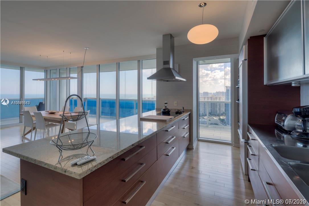 See details 2804 3 / 3 2078 sq. ft. $ 2020-08-13 0 Photo