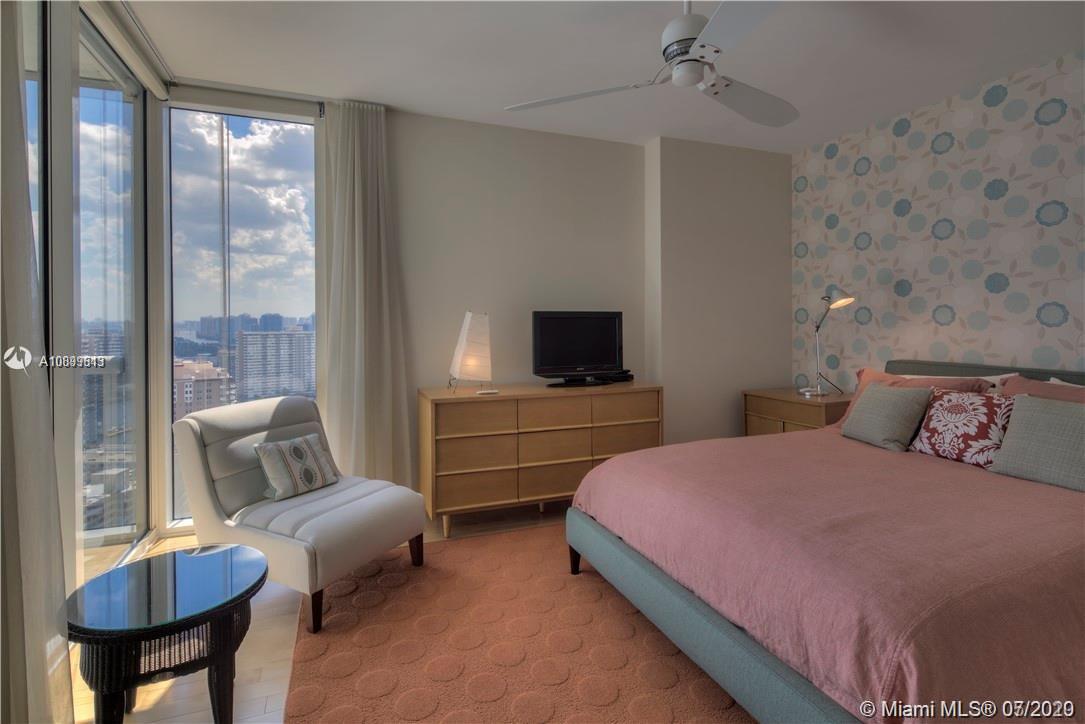 See details 2804 3 / 3 2078 sq. ft. $ 2020-08-13 0 Photo