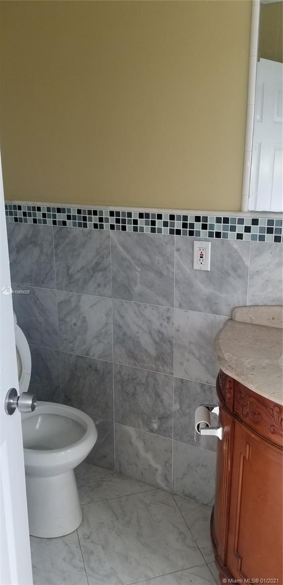 See details / 1725 sq. ft. $ 2021-01-27 0 Photo
