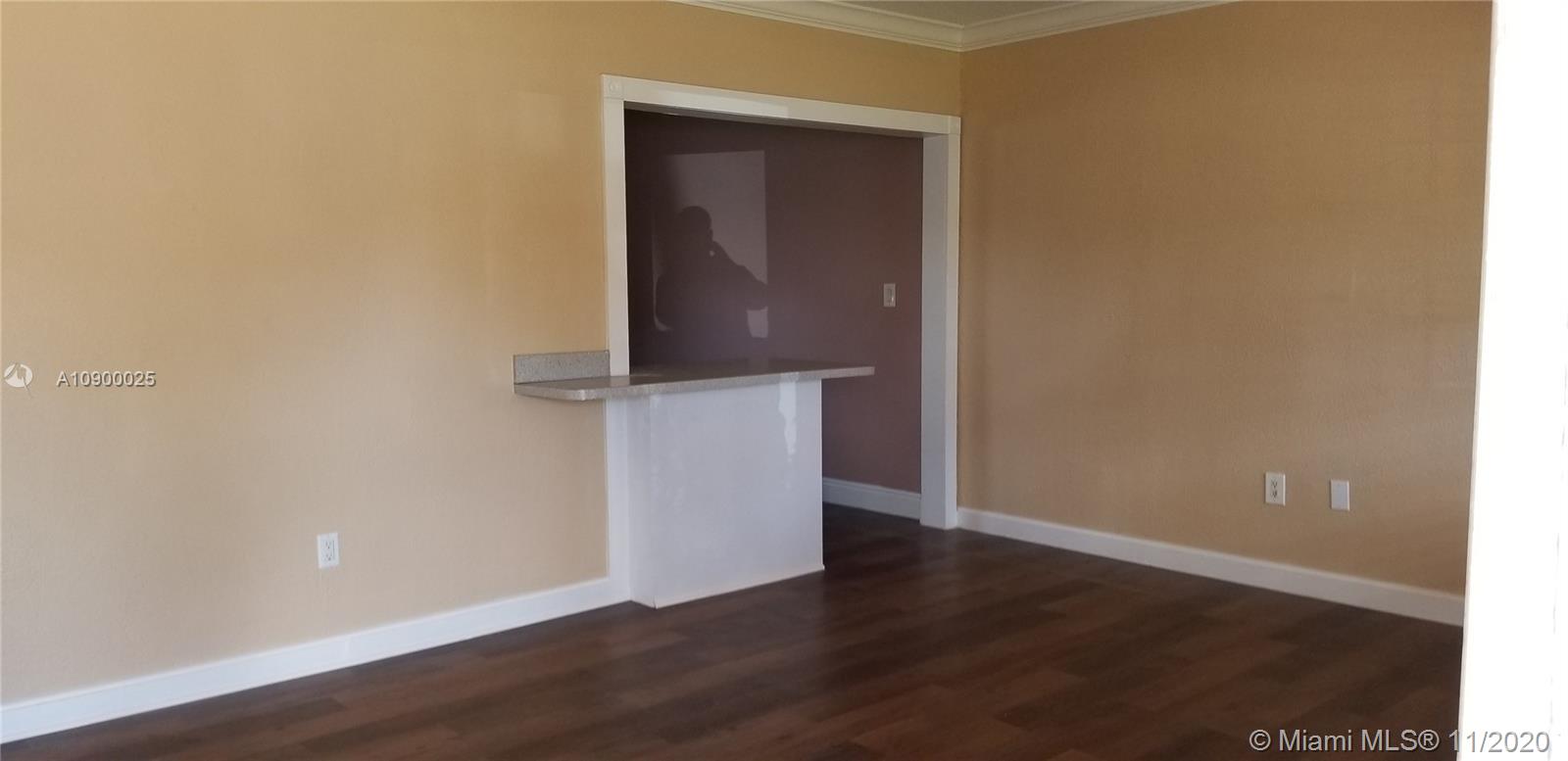 See details / 1725 sq. ft. $ 2021-01-27 0 Photo