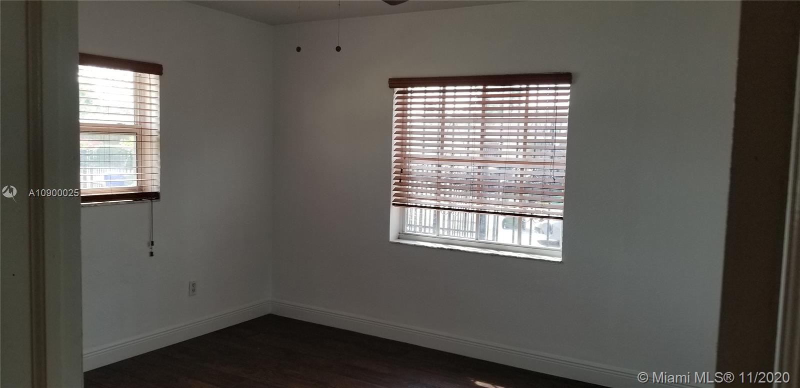 See details / 1725 sq. ft. $ 2021-01-27 0 Photo