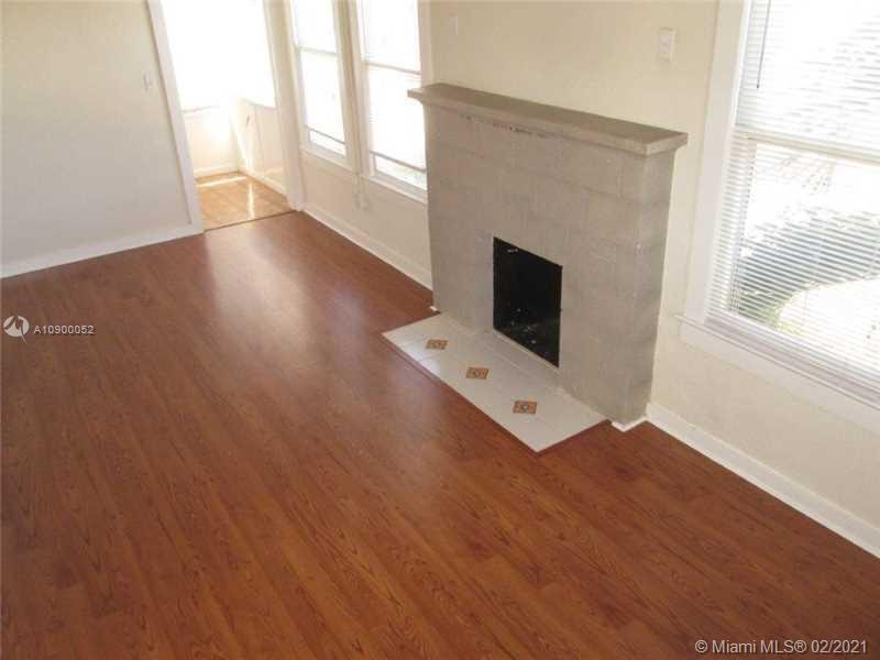 See details / 3016 sq. ft. $ 2020-07-27 0 Photo