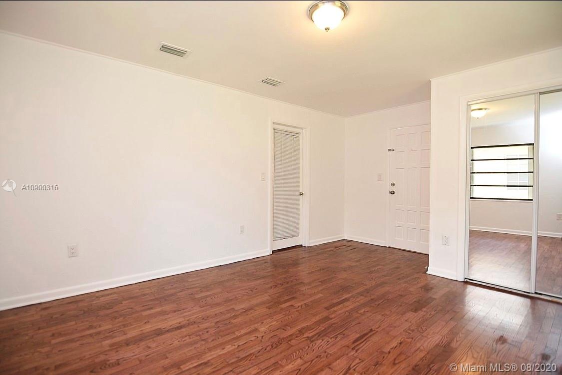 See details / sq. ft. $ 2020-07-27 0 Photo