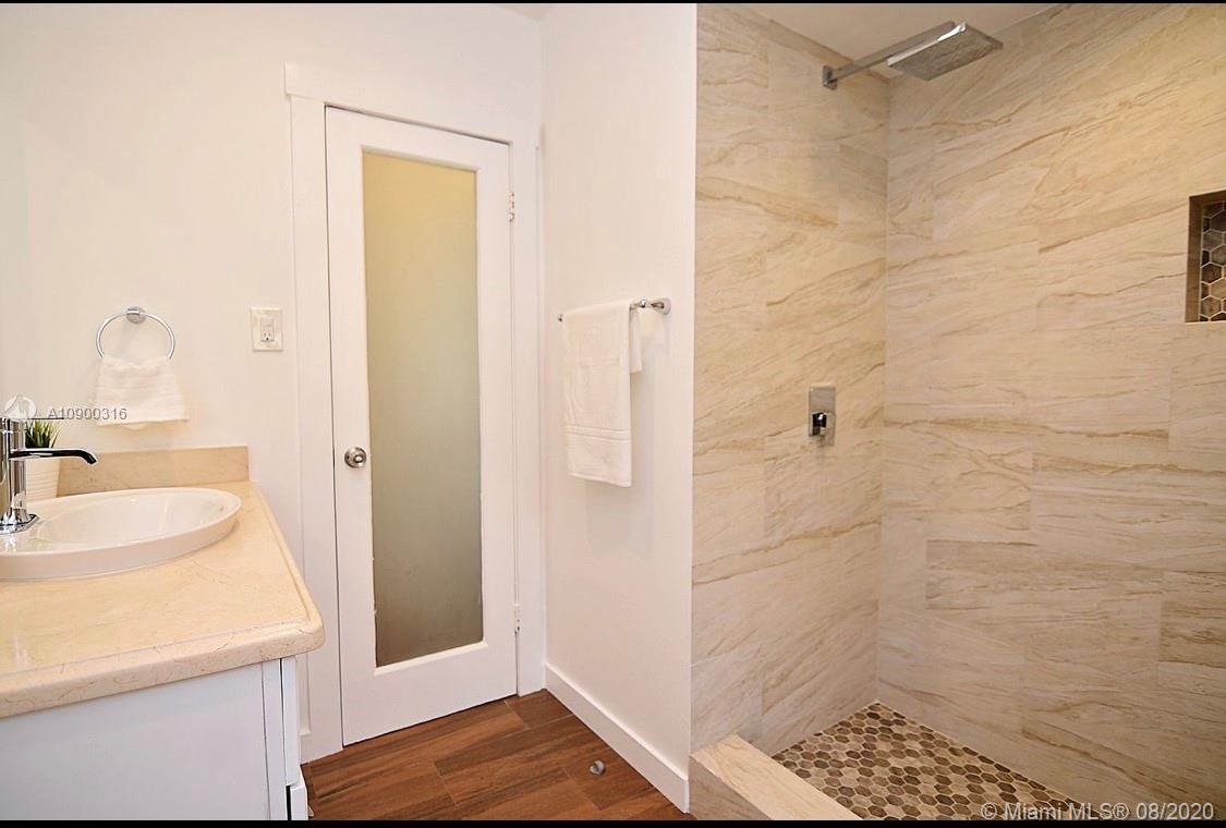 See details / sq. ft. $ 2020-07-27 0 Photo
