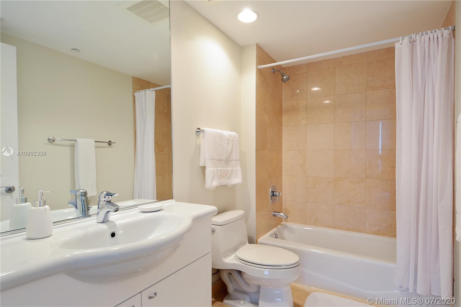 See details UPH 4302 3 / 3 1841 sq. ft. $ 2020-07-30 0 Photo