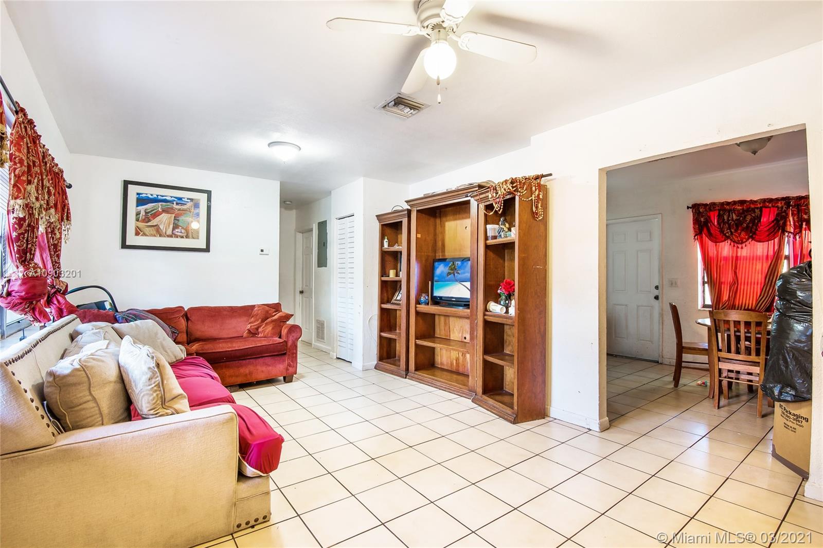 See details / sq. ft. $ 2020-12-22 0 Photo