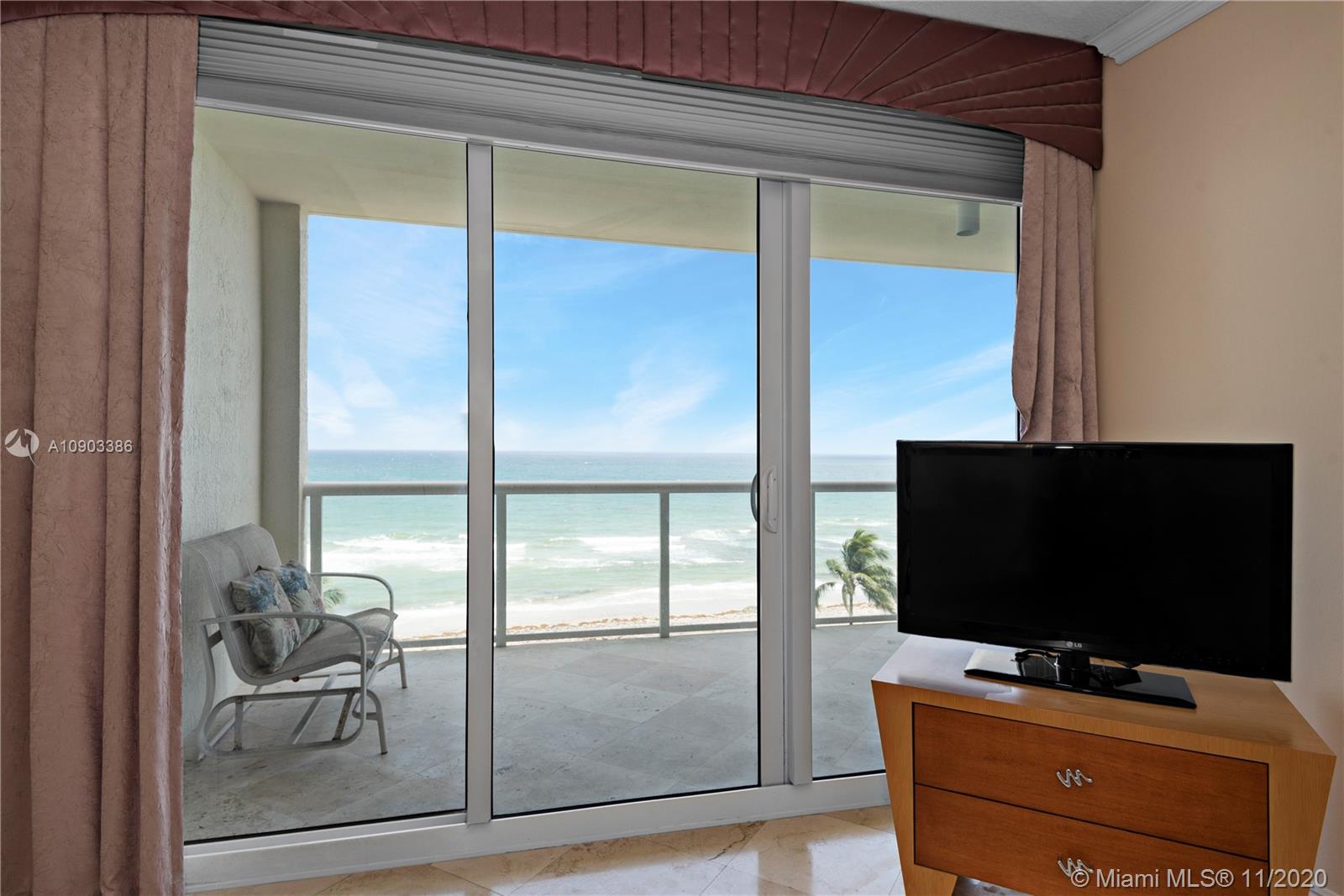 Photo of 6001 Ocean Dr #606, Hollywood, Florida, 33019 -