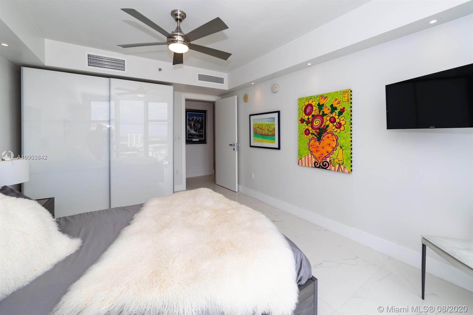 Ver detalles 2905 2 / 2 1782 sq. ft. $ 2020-08-03 0 foto