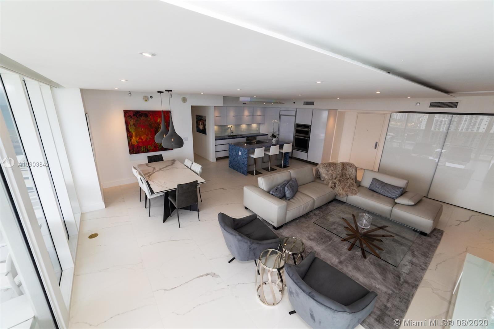 Ver detalles 2905 2 / 2 1782 sq. ft. $ 2020-08-03 0 foto