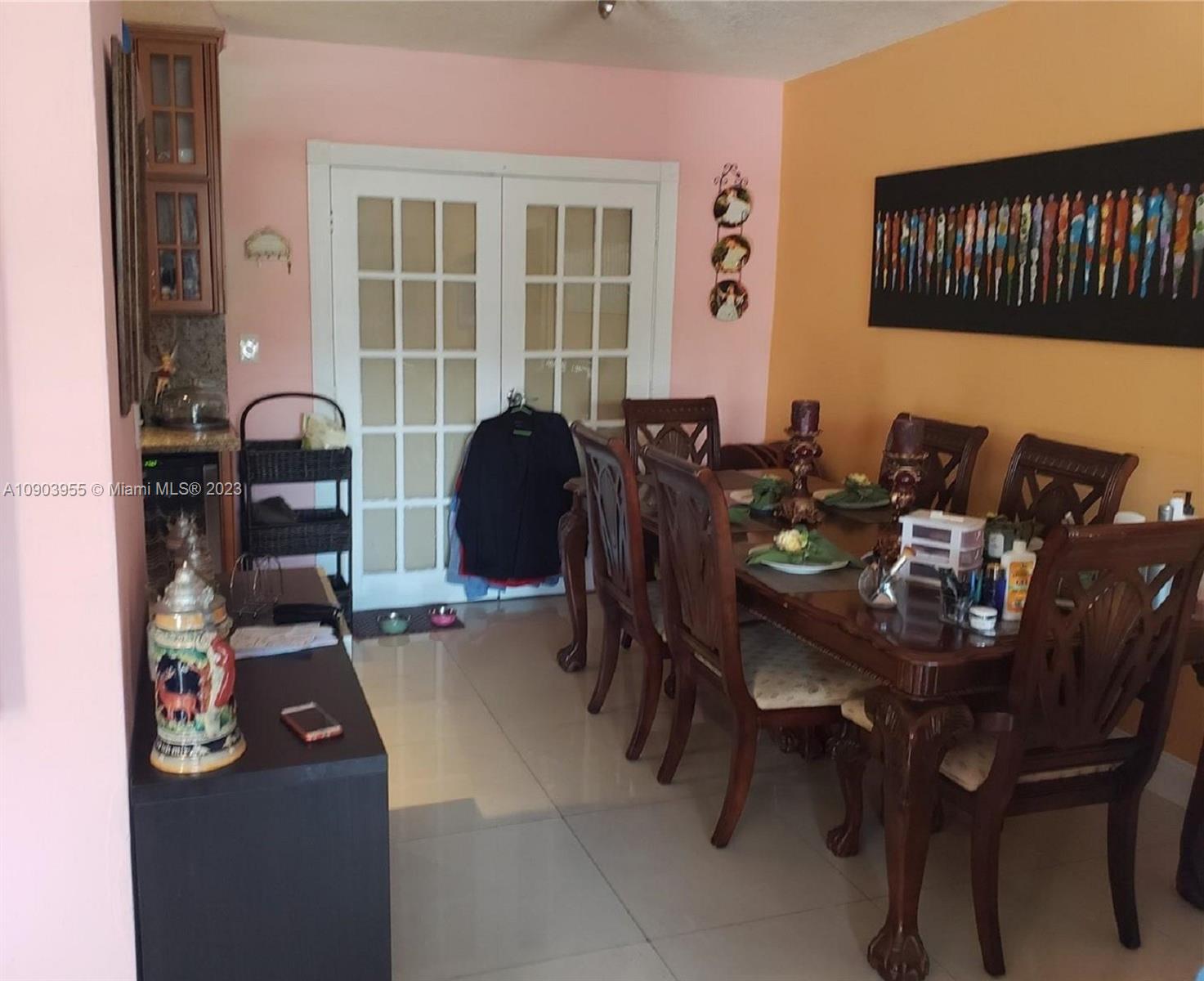 Ver detalles 5 / 3 2036 sq. ft. $ 2020-08-03 0 foto