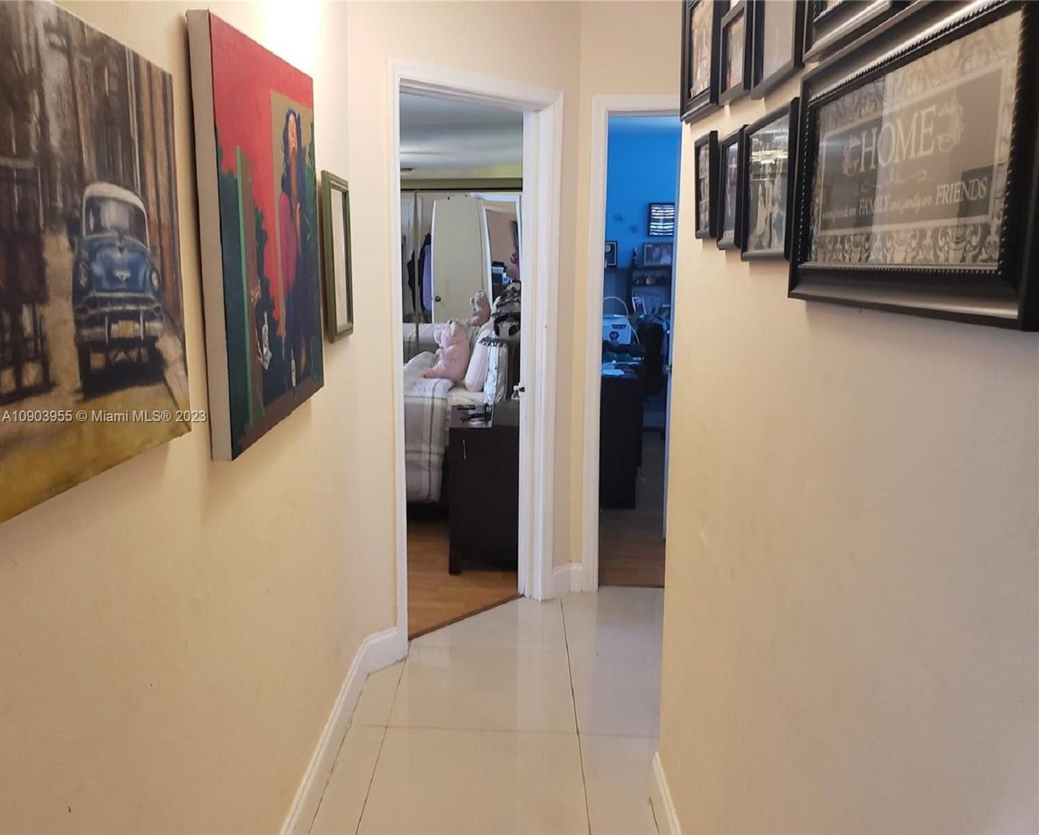 Ver detalles 5 / 3 2036 sq. ft. $ 2020-08-03 0 foto