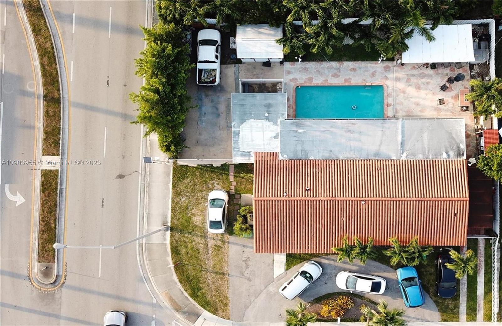 Ver detalles 5 / 3 2036 sq. ft. $ 2020-08-03 0 foto