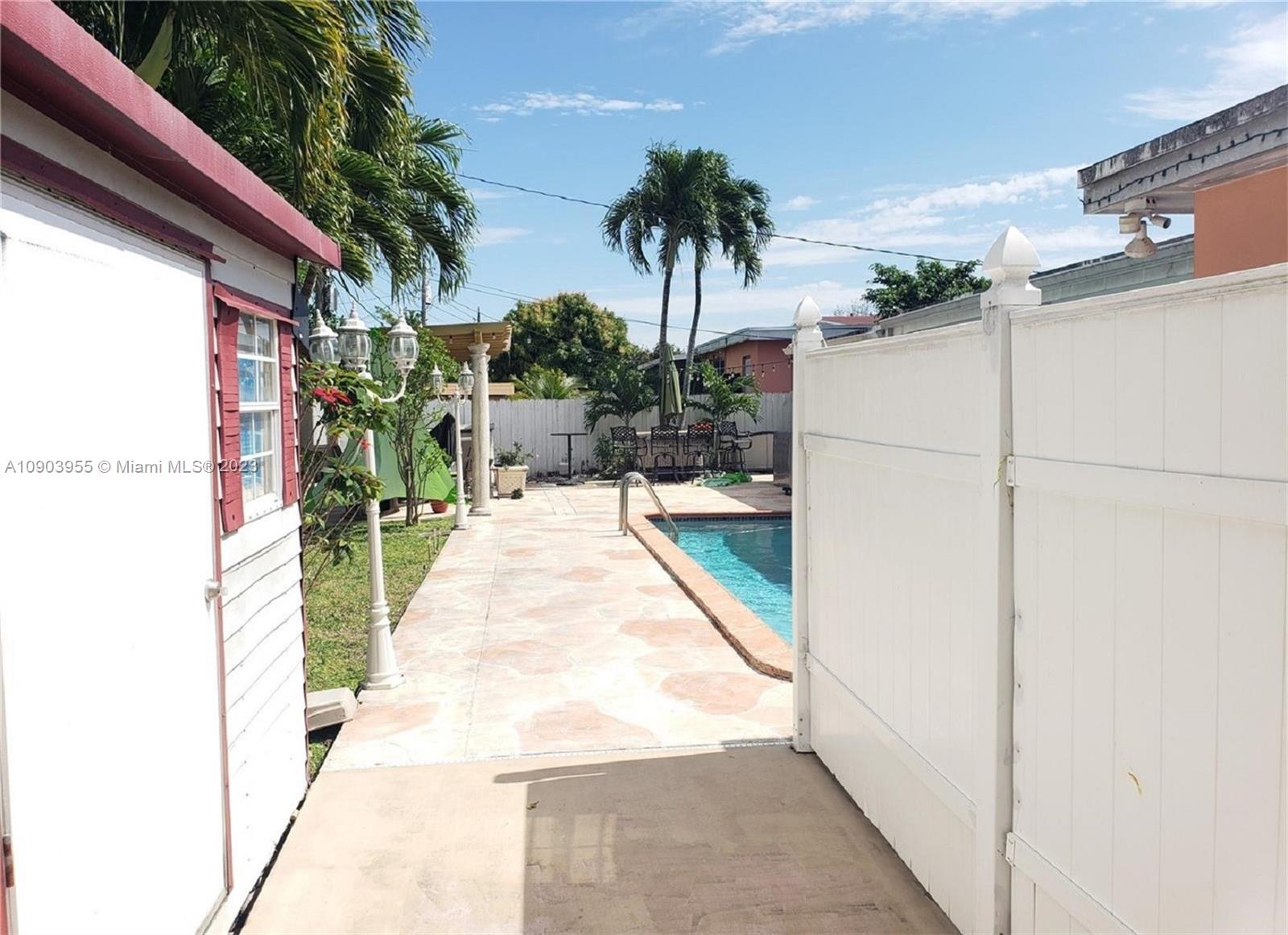 Ver detalles 5 / 3 2036 sq. ft. $ 2020-08-03 0 foto
