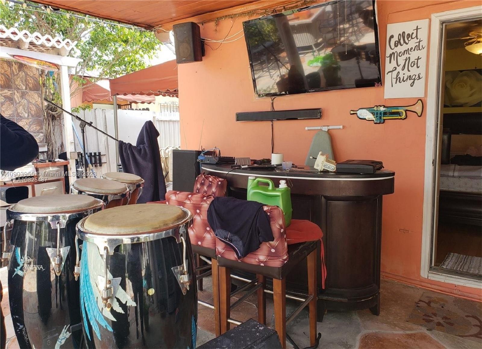 Ver detalles 5 / 3 2036 sq. ft. $ 2020-08-03 0 foto
