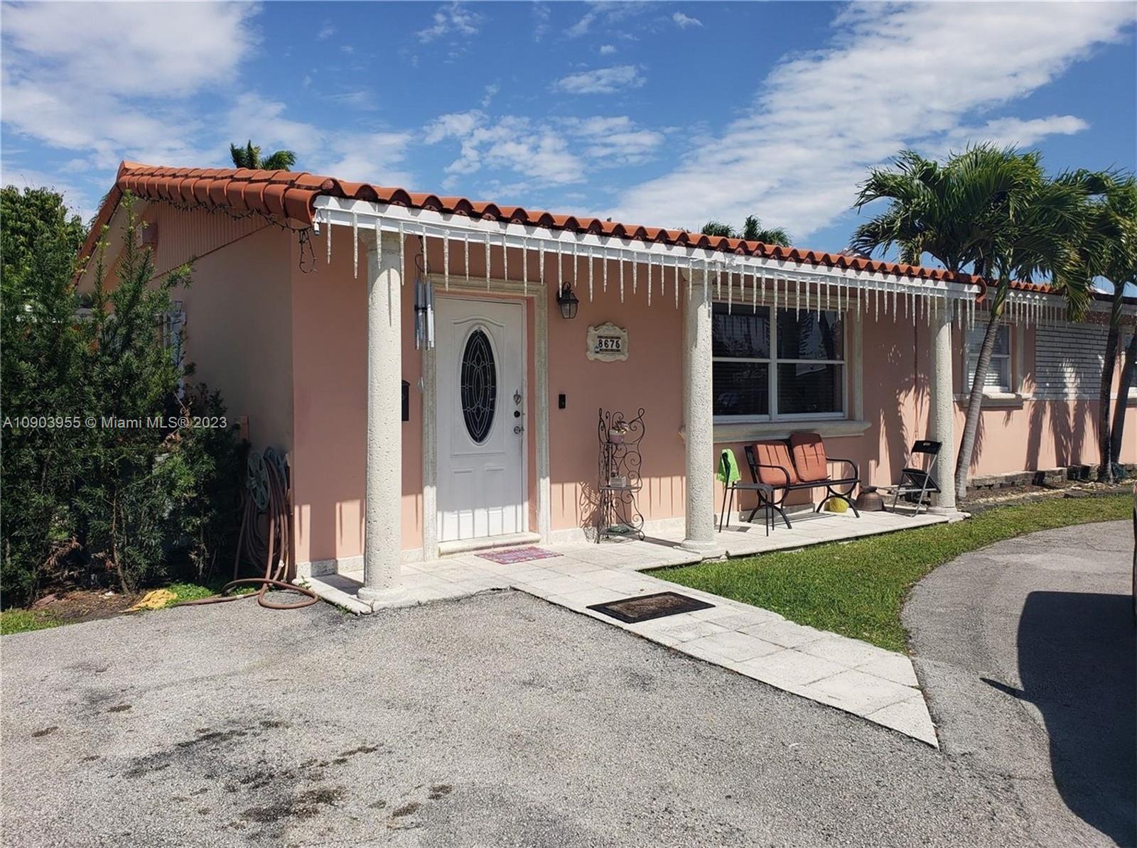 Ver detalles 5 / 3 2036 sq. ft. $ 2020-08-03 0 foto