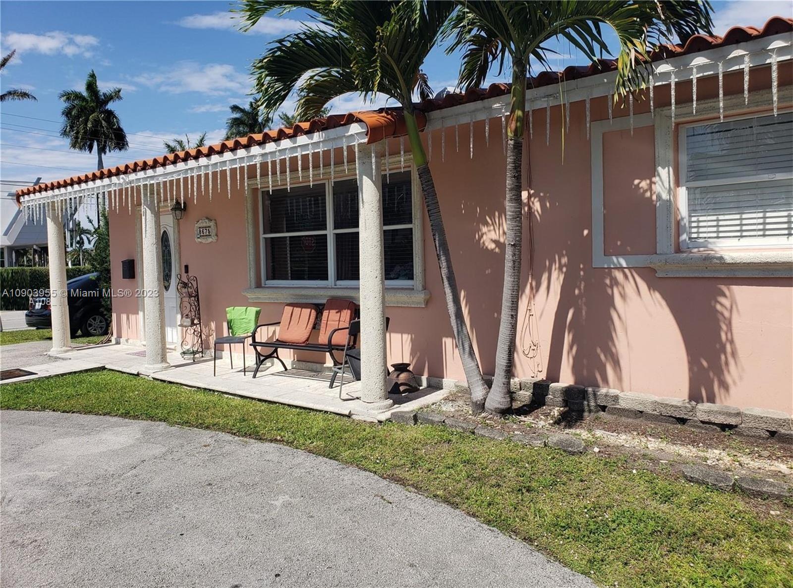 Ver detalles 5 / 3 2036 sq. ft. $ 2020-08-03 0 foto