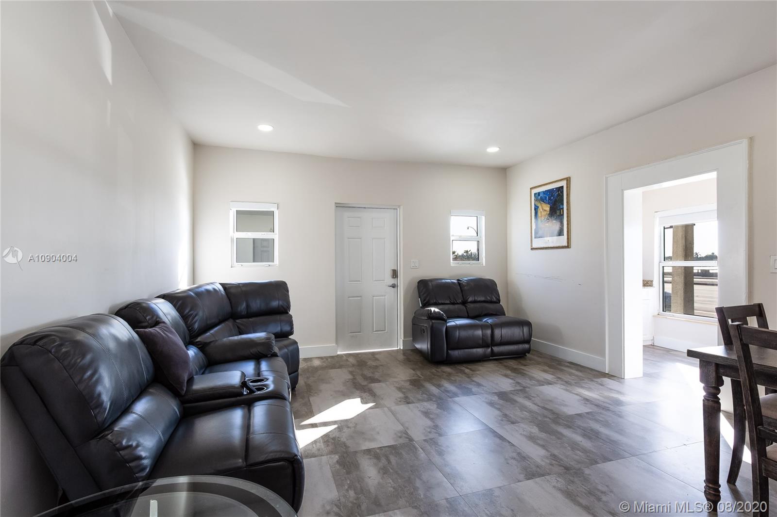 See details / sq. ft. $ 2021-04-04 0 Photo