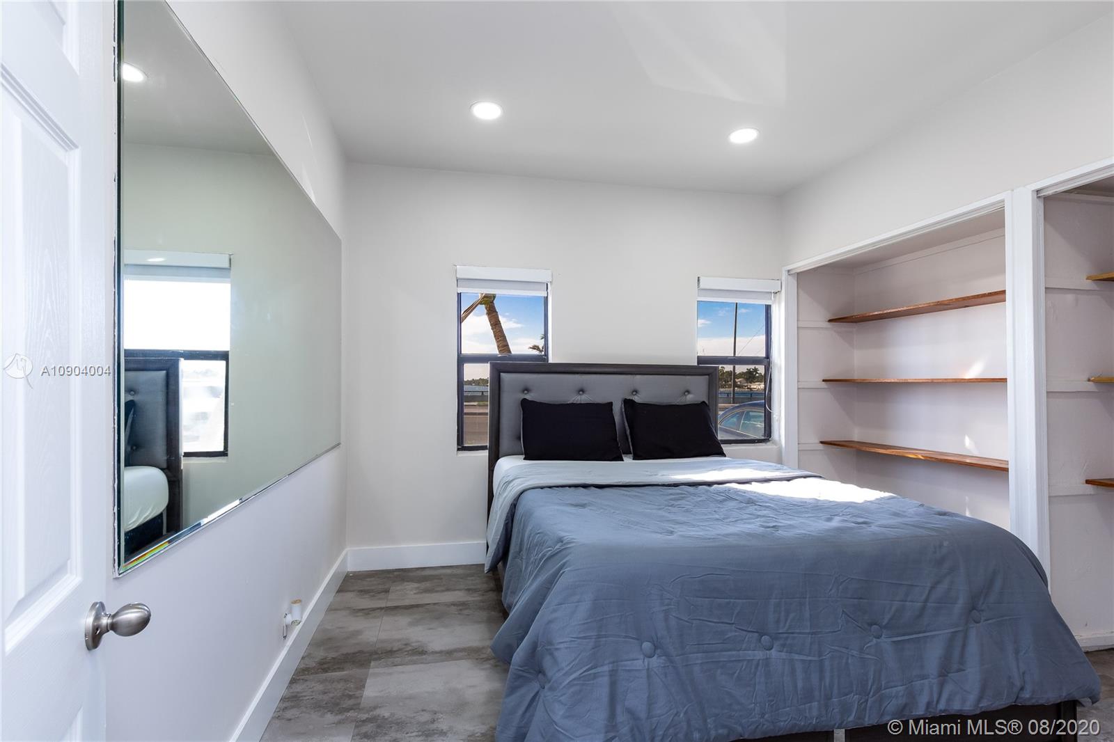 See details / sq. ft. $ 2021-04-04 0 Photo