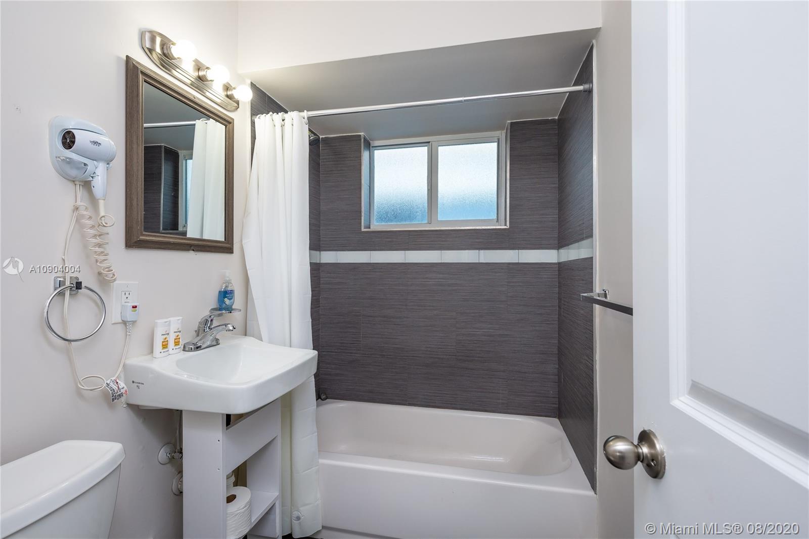 See details / sq. ft. $ 2021-04-04 0 Photo