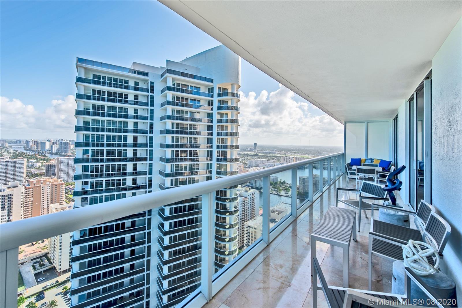 Ver detalles 4004 3 / 3 1675 sq. ft. $ 2020-08-31 0 foto