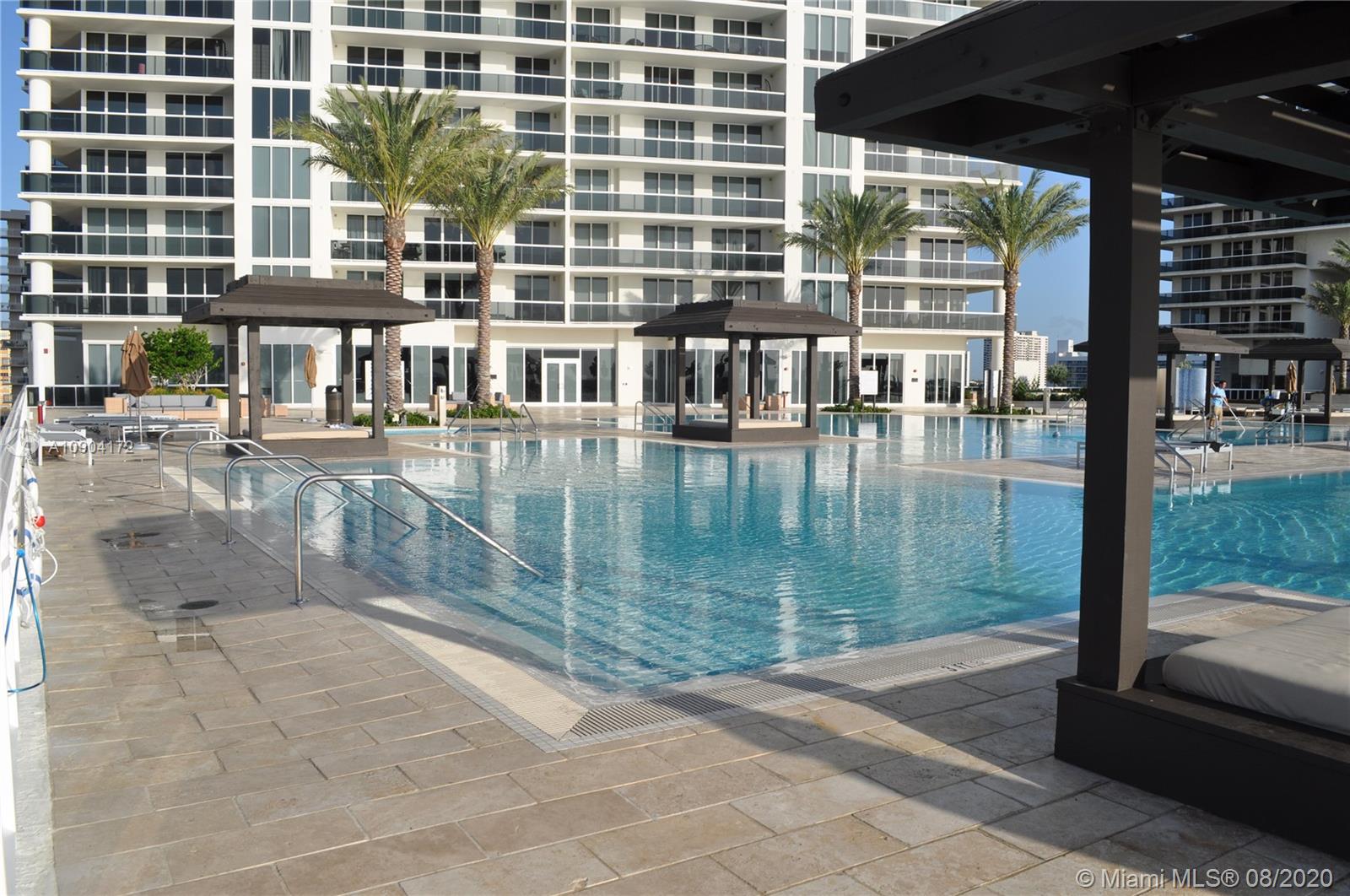 Ver detalles 4004 3 / 3 1675 sq. ft. $ 2020-08-31 0 foto