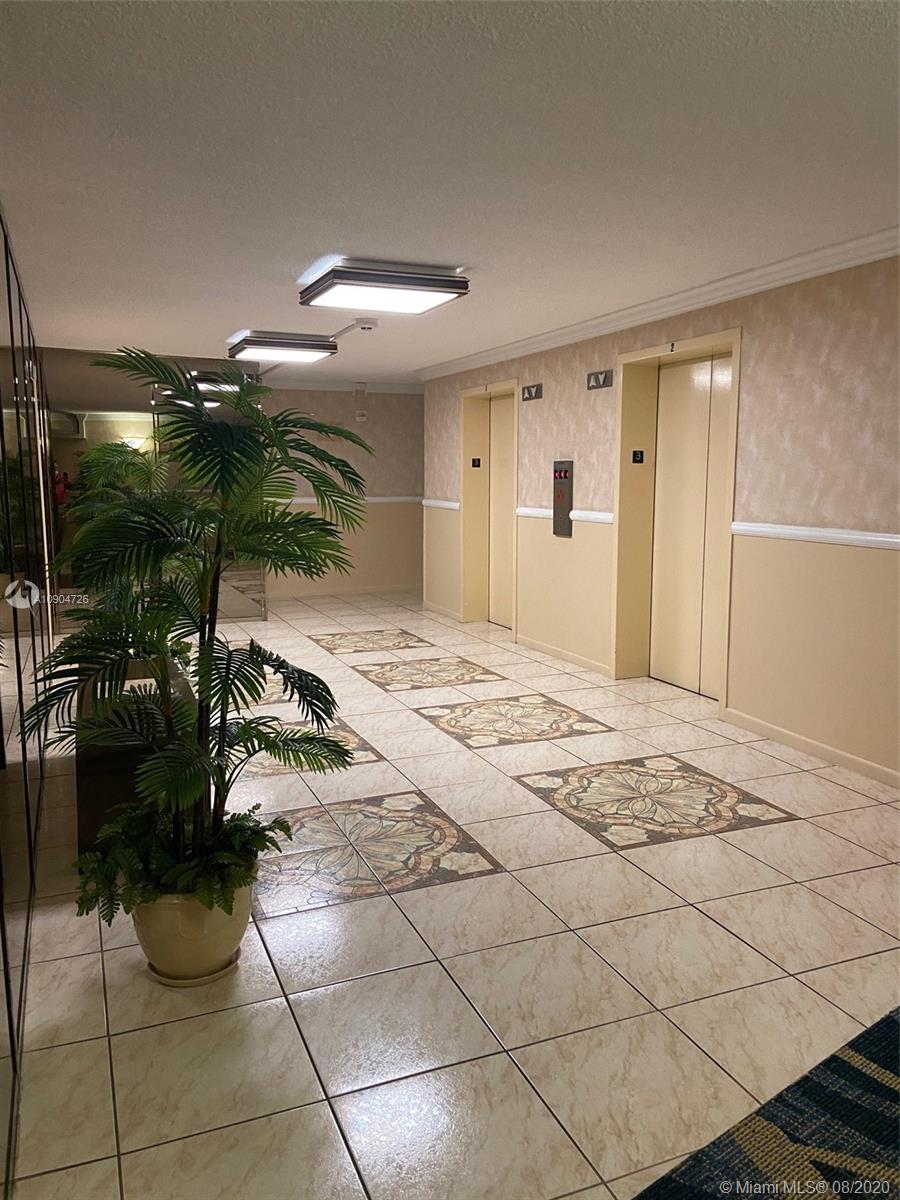 Photo of 3800 Ocean Dr #315, Hollywood, Florida, 33019 -