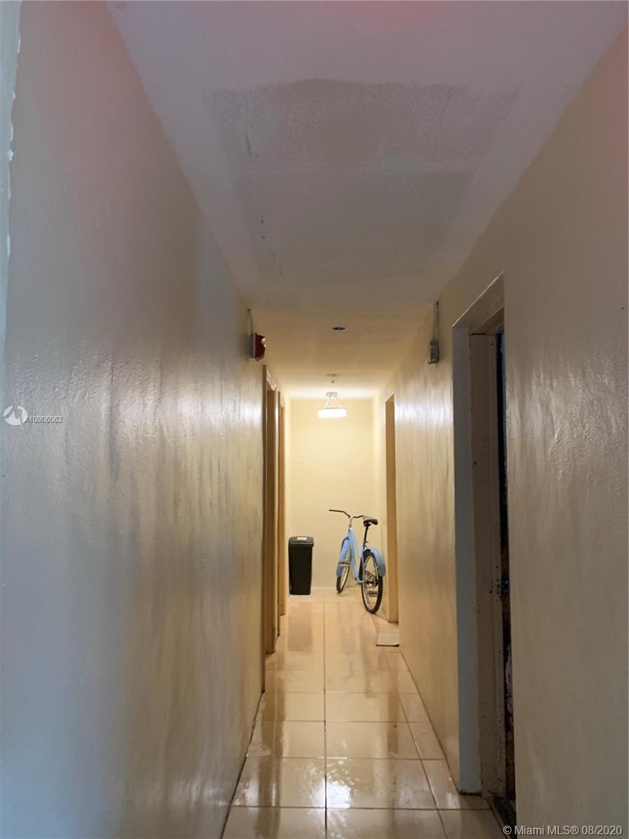 See details / 3862 sq. ft. $ 2020-08-05 0 Photo