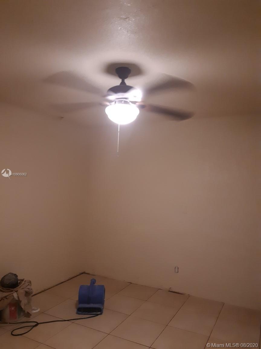 See details / 3862 sq. ft. $ 2020-08-05 0 Photo