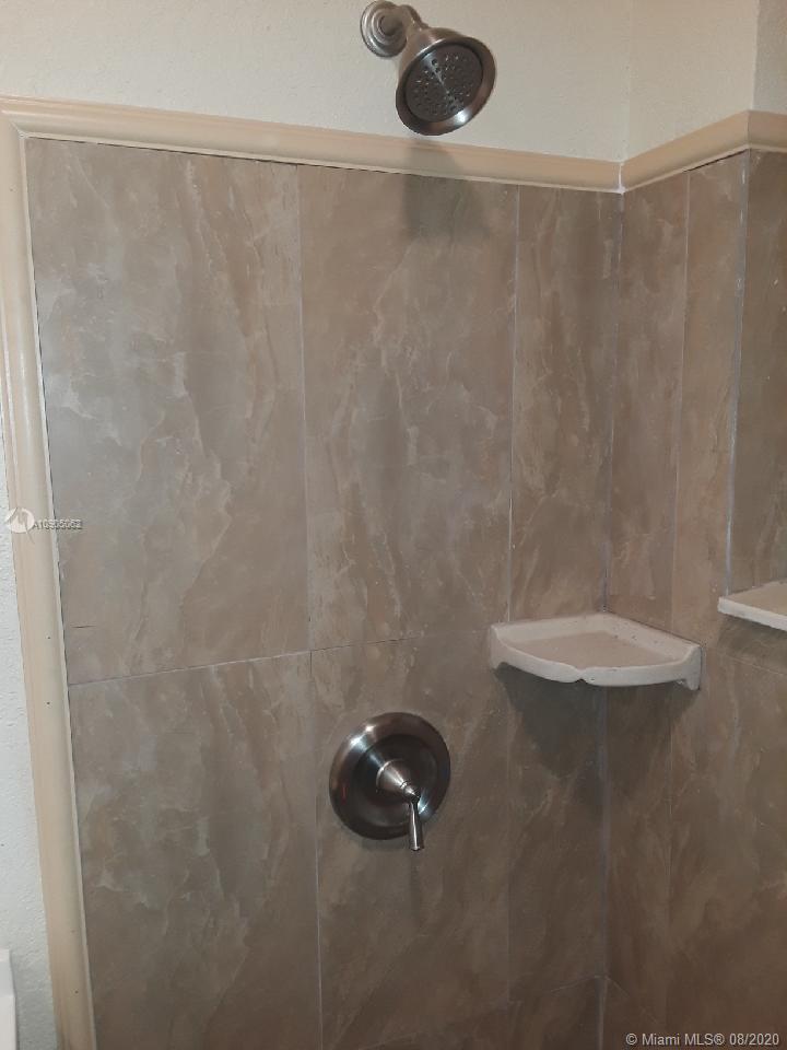 See details / 3862 sq. ft. $ 2020-08-05 0 Photo