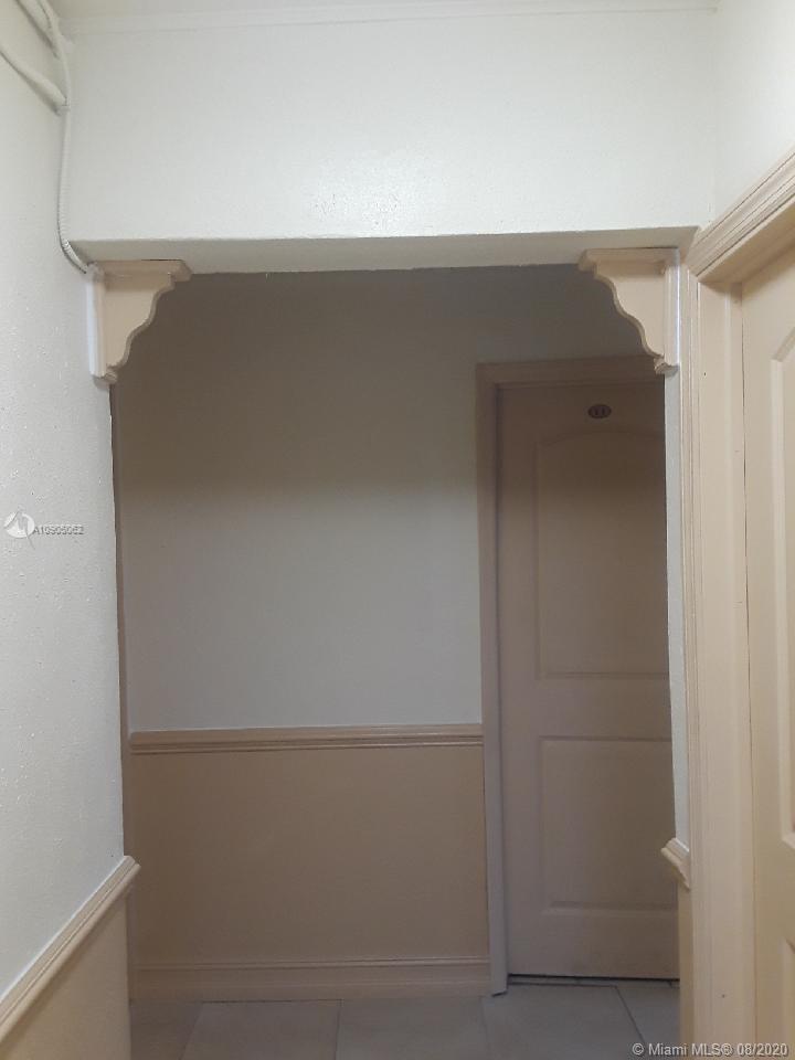 See details / 3862 sq. ft. $ 2020-08-05 0 Photo