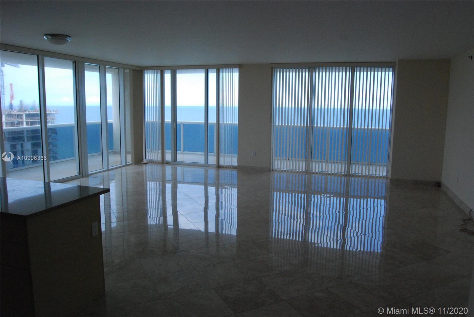 Ver detalles 2501 3 / 4 2078 sq. ft. $ 2020-08-07 0 foto