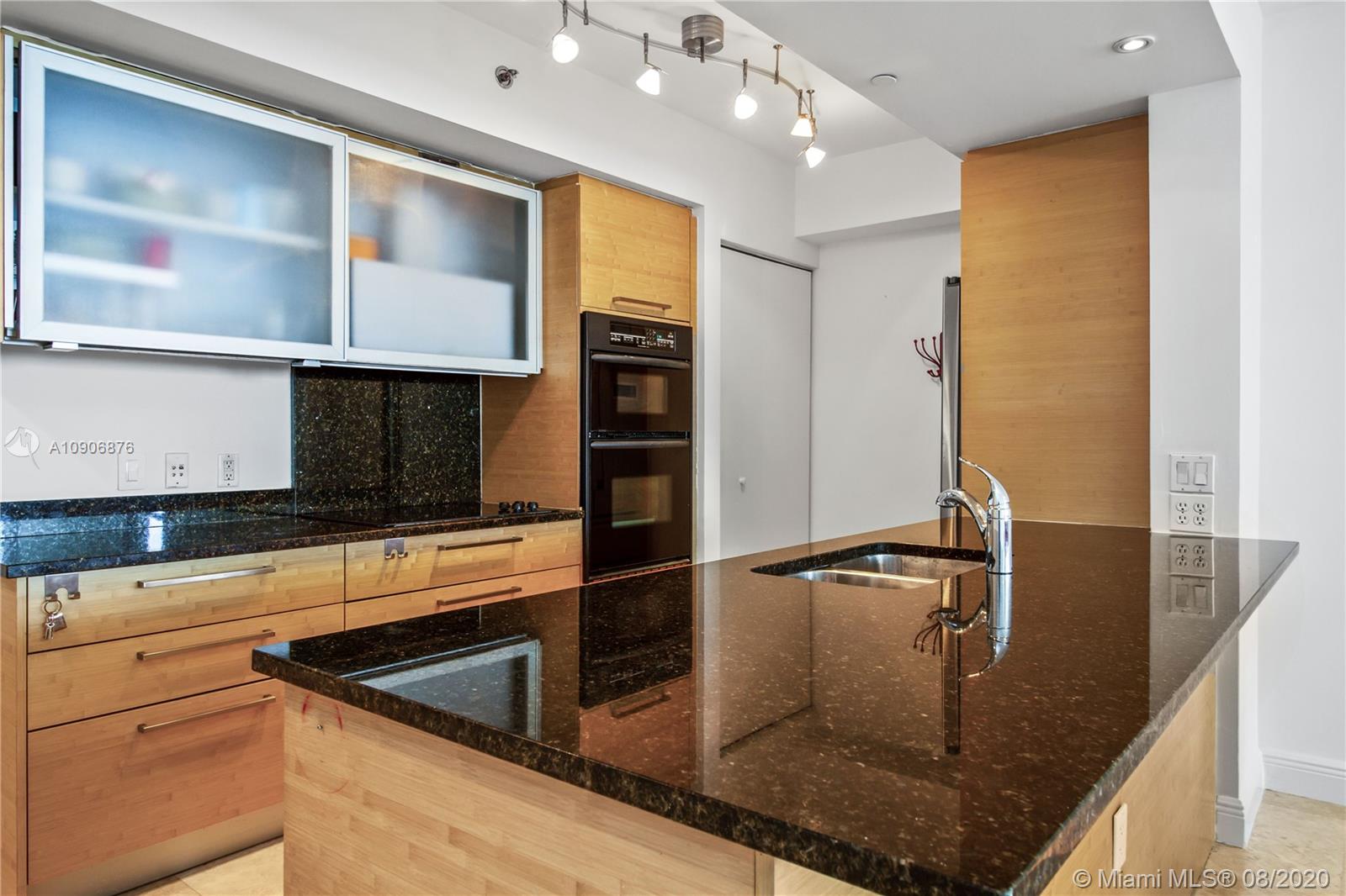 See details 4204 3 / 3 1675 sq. ft. $ 2020-08-07 0 Photo