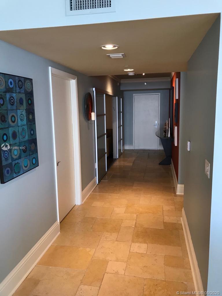 See details 2401 3 / 4 2078 sq. ft. $ 2020-08-10 0 Photo